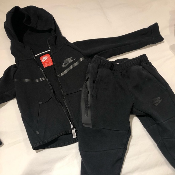 Nike Other - Nike Hoodie & Jogger Set - Sz 2T